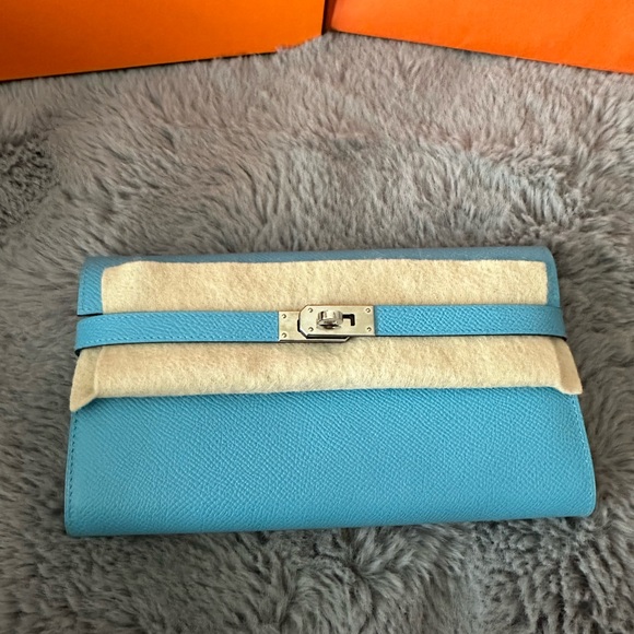 🌸SOLD🌸 AUTHENTIC Hermes Kelly wallet - Picture 2 of 7